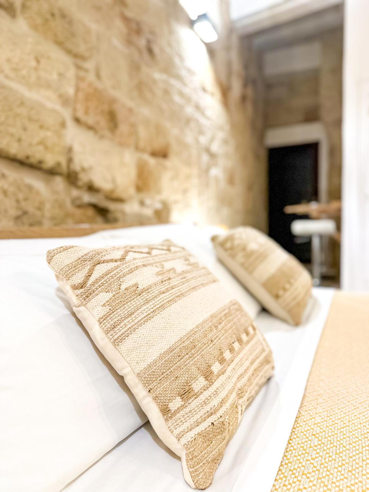 Old Tuff Apartments Polignano a Mare Exterior photo